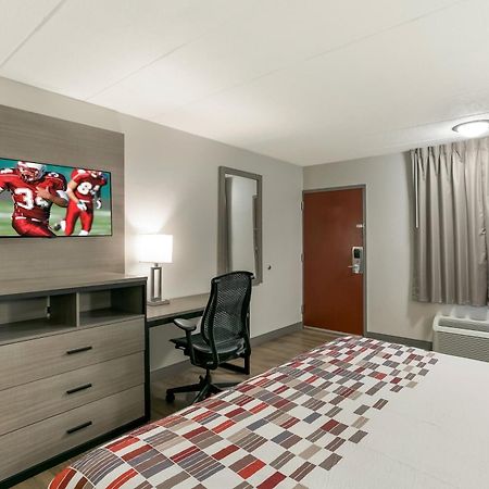 Red Roof Inn Baltimore Windsor Mill Bagian luar foto