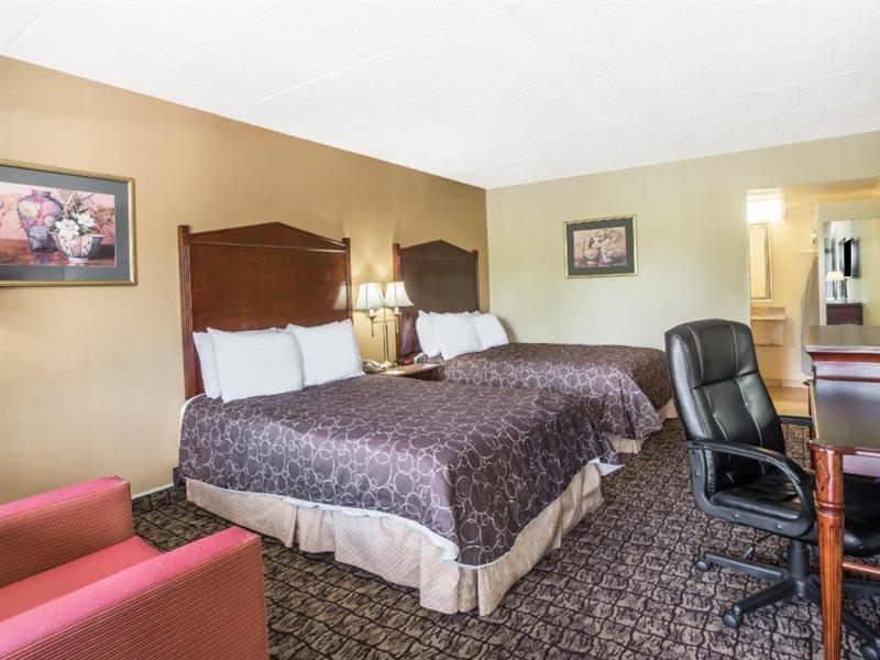 Red Roof Inn Baltimore Windsor Mill Bagian luar foto