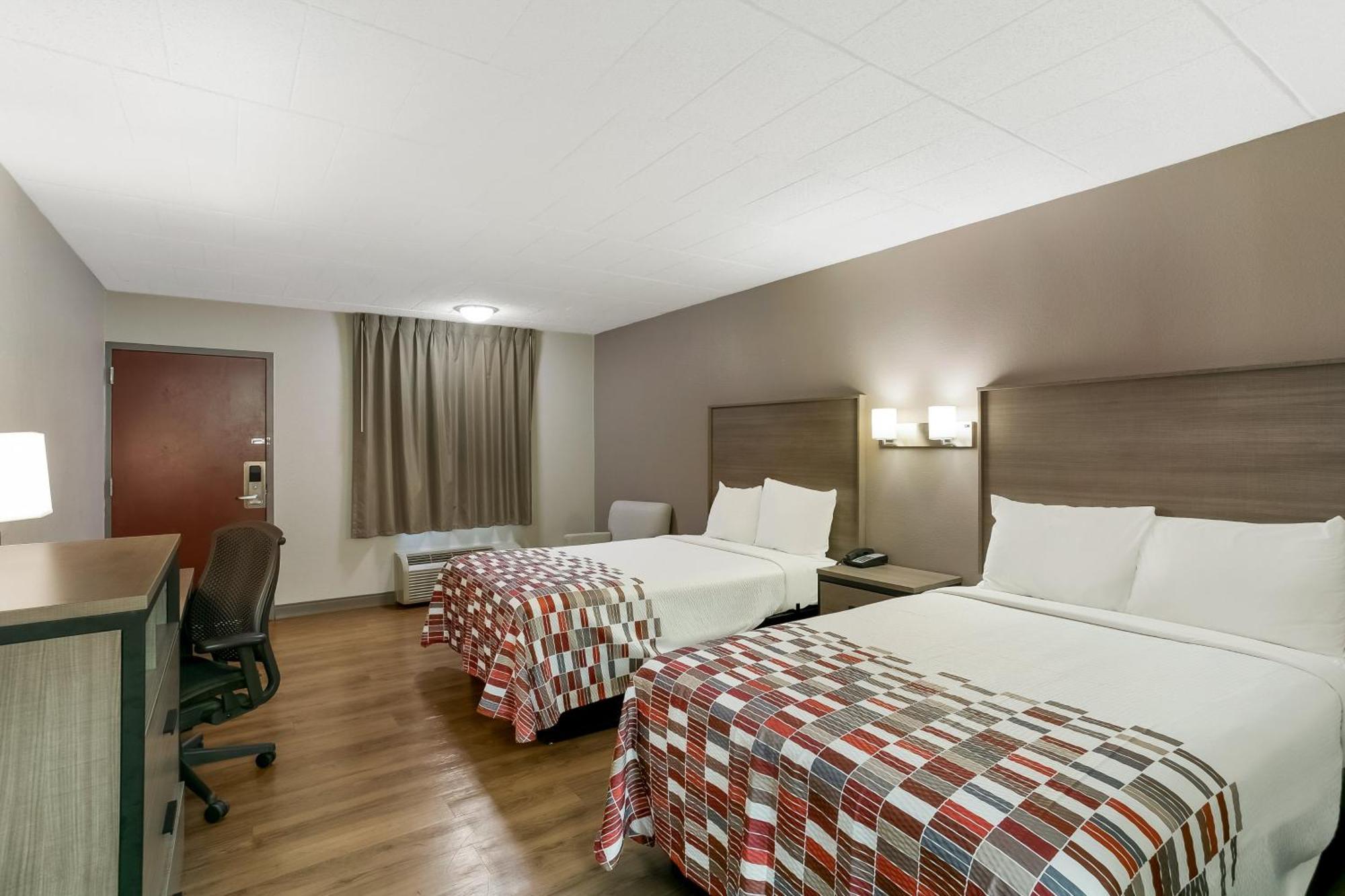 Red Roof Inn Baltimore Windsor Mill Bagian luar foto